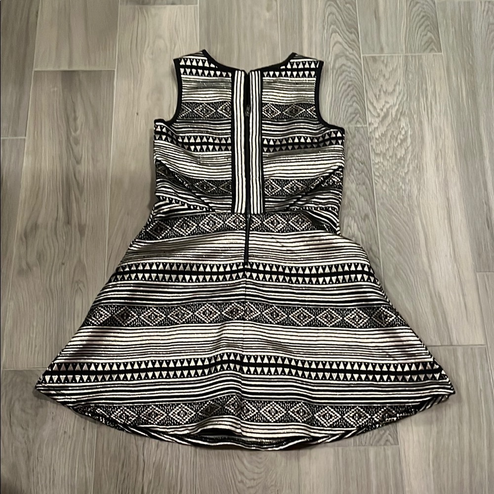Miss Behave Girls Black and Silver Dress Size: 8